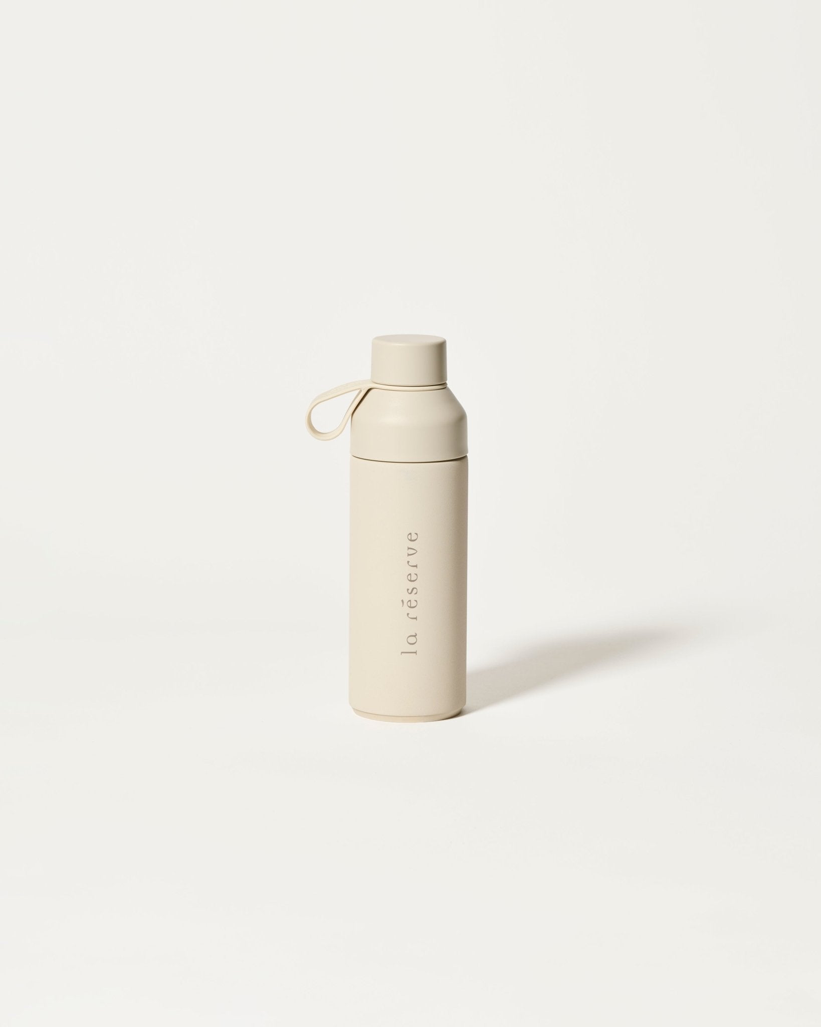 Gourde Écru - La Réserve x Ocean Bottle - La Réserve Boutique