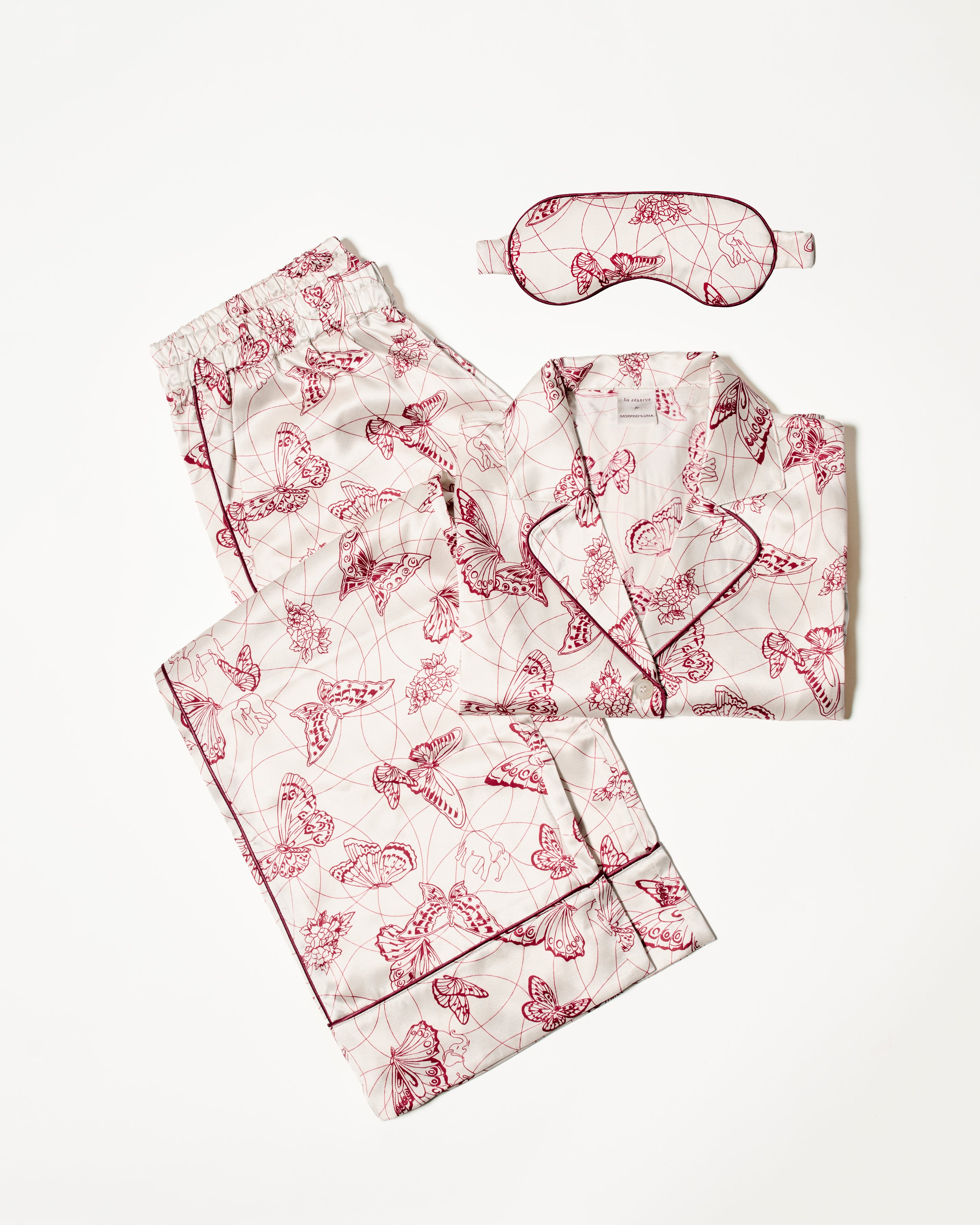 « Suite 504 » pyjamas & sleep mask set
