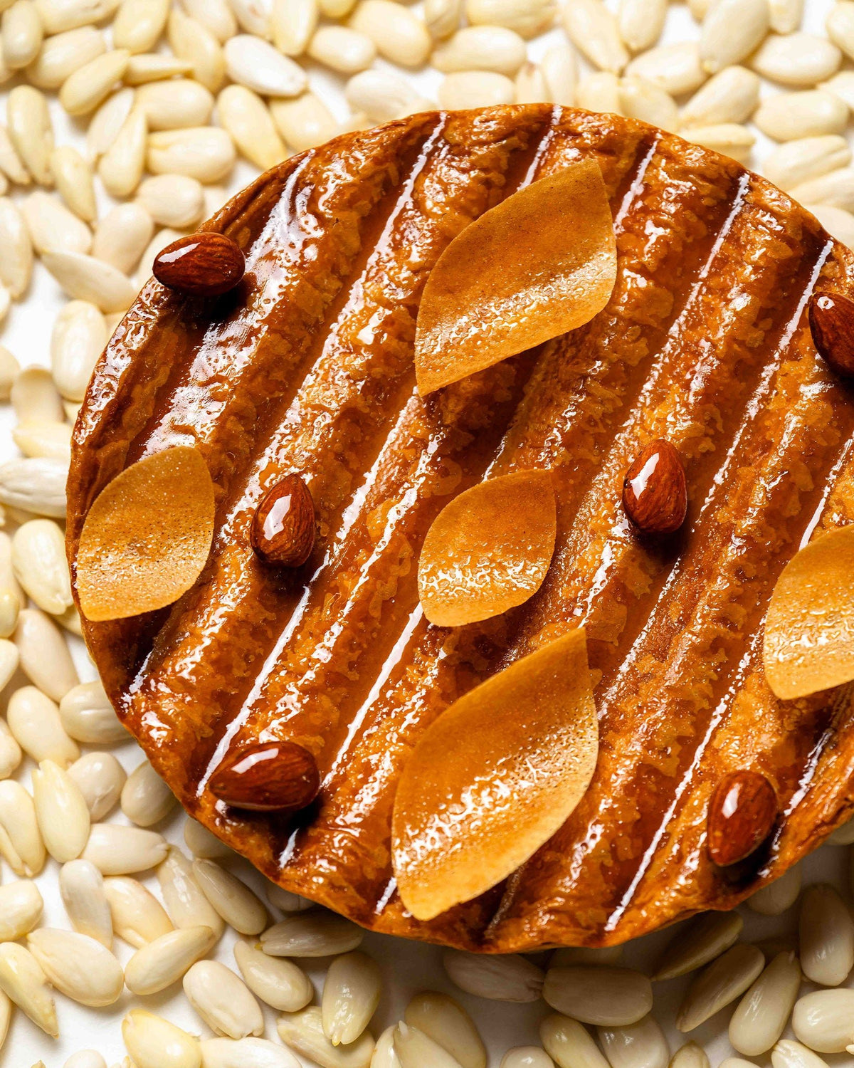 Galette des Rois Signature – La Réserve Paris - La Réserve Boutique