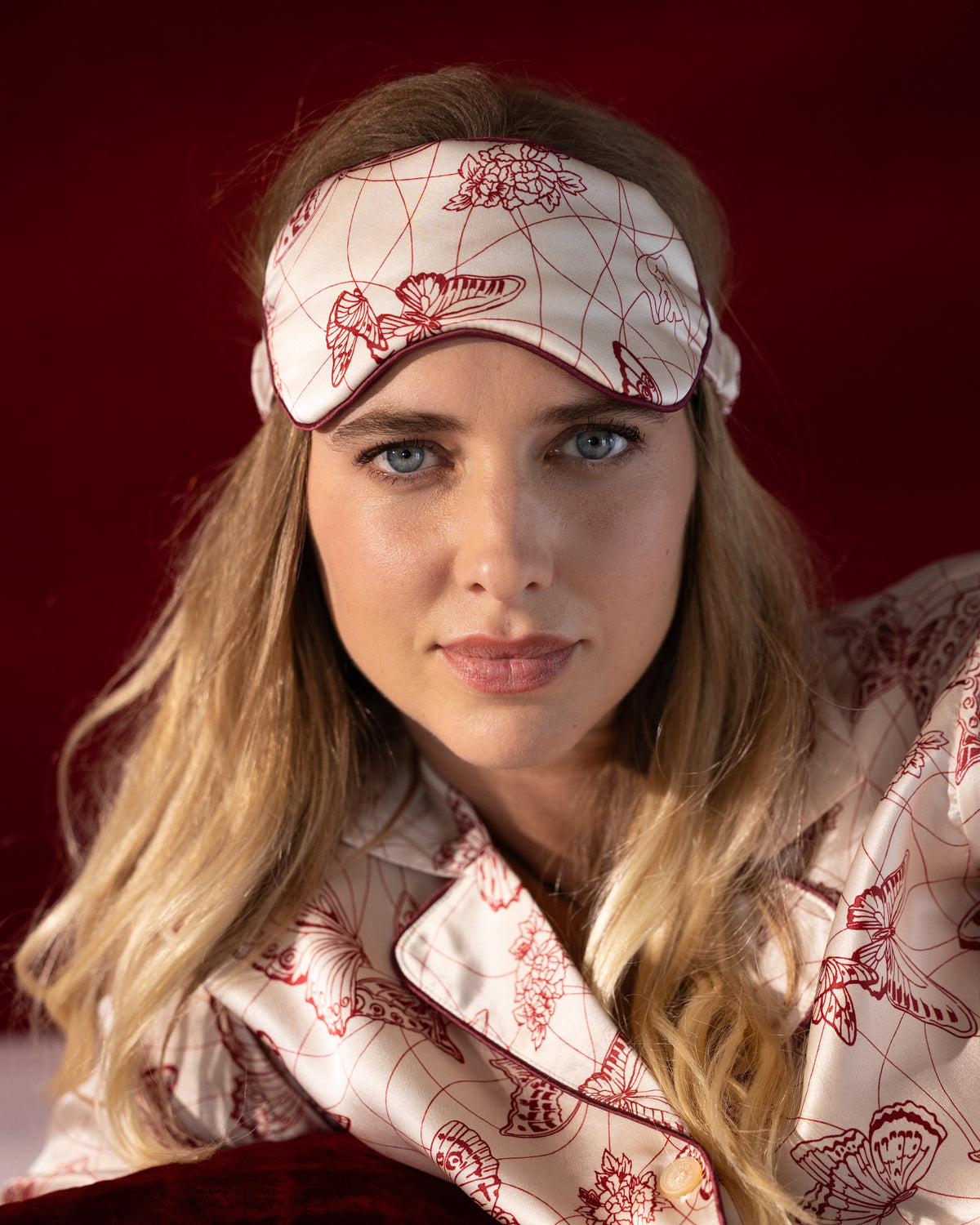 « Suite 504 » pyjamas & sleep mask set