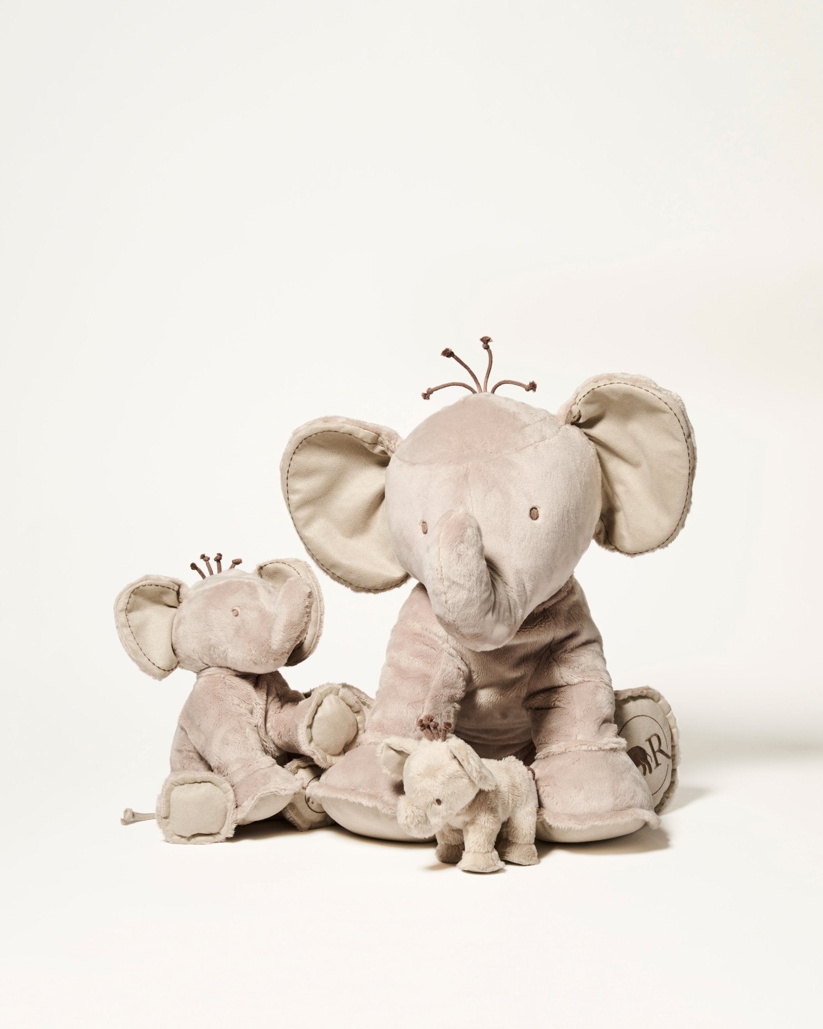 Peluche Éléphant La Petite Réserve - Grande taille - La Réserve Boutique